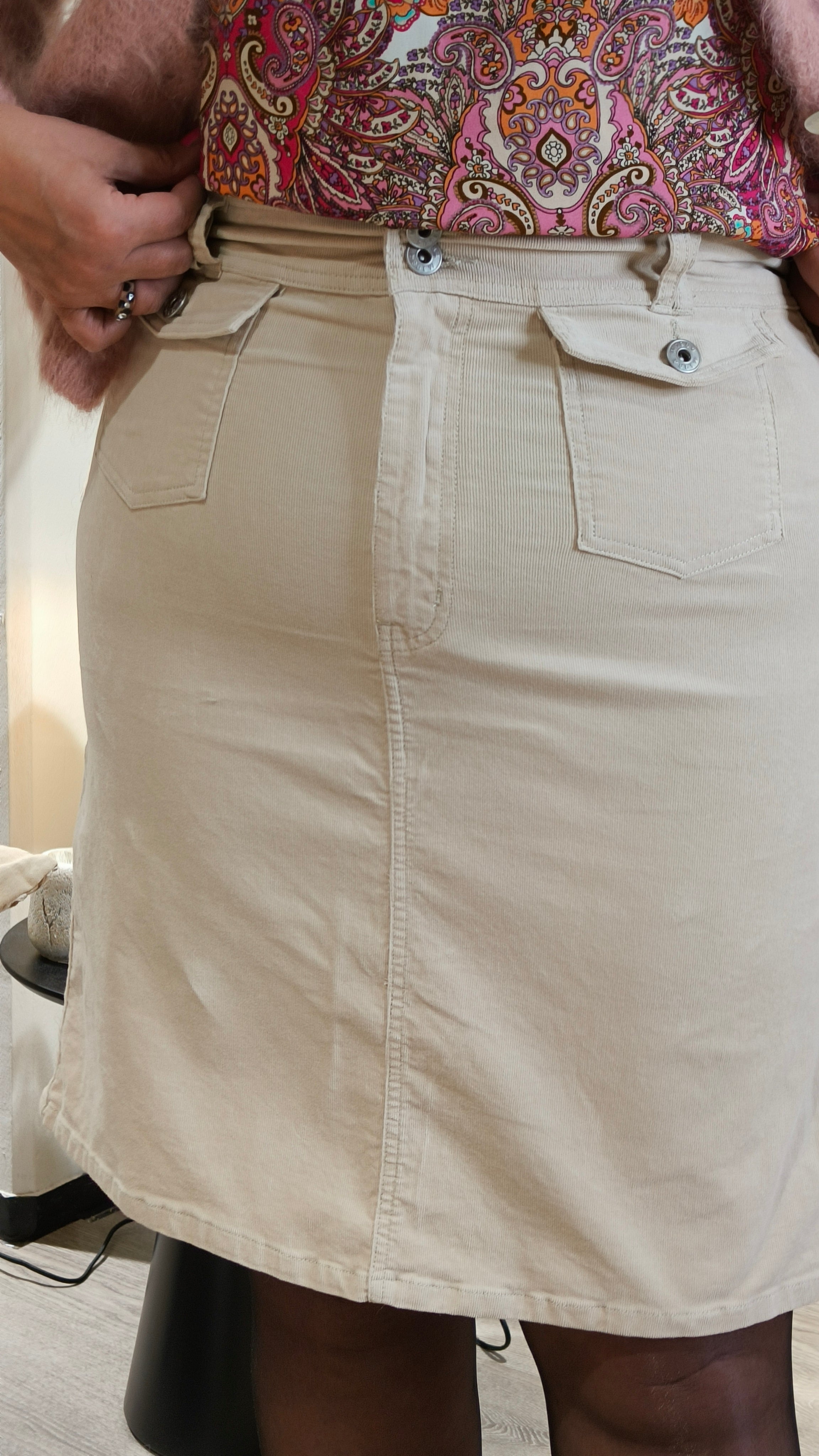 Vakosamettihame Nova sand-Mekot/Hameet-Marc Lauge-Lahja ja sisustus Pussukka Katariina Home Oy