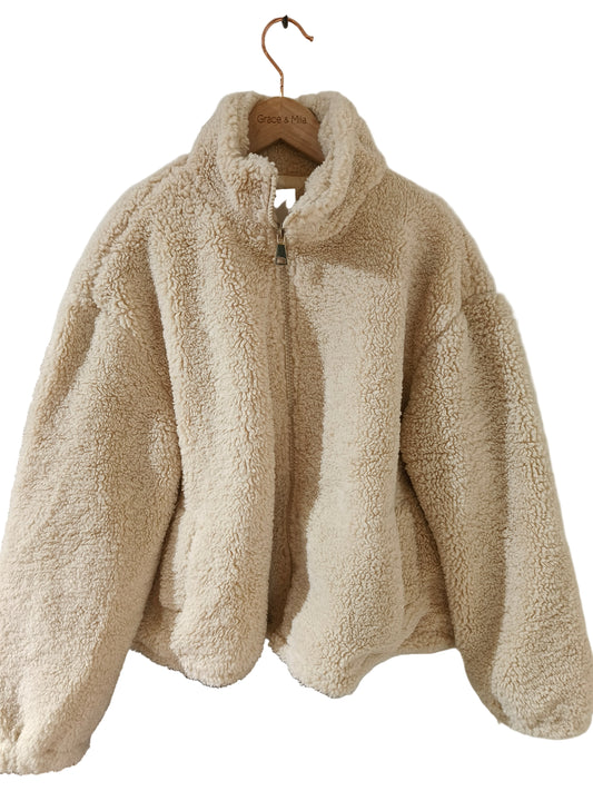 Teddytakki luonnonvalkoinen-Takit/Jakut-Peura Collection-Lahja ja sisustus Pussukka Katariina Home Oy