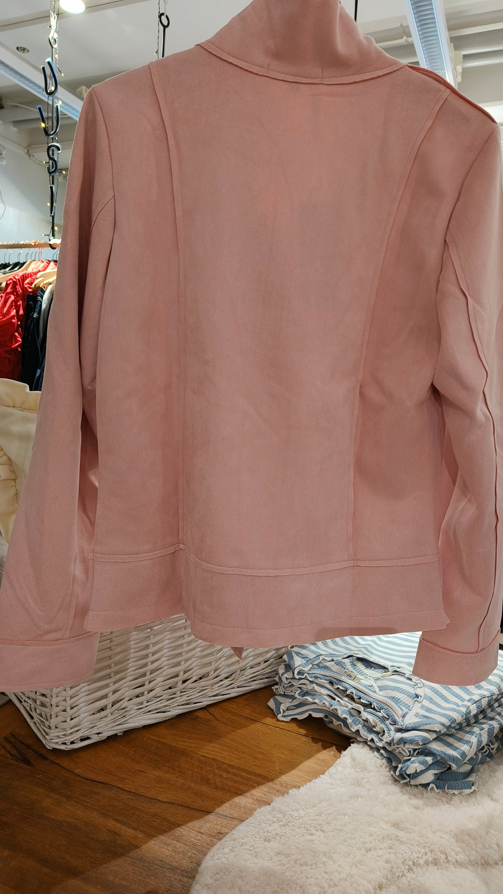 Biker jakku tekomokka vaaleanpunainen-Takit/Jakut-Marc Lauge-Lahja ja sisustus Pussukka Katariina Home Oy