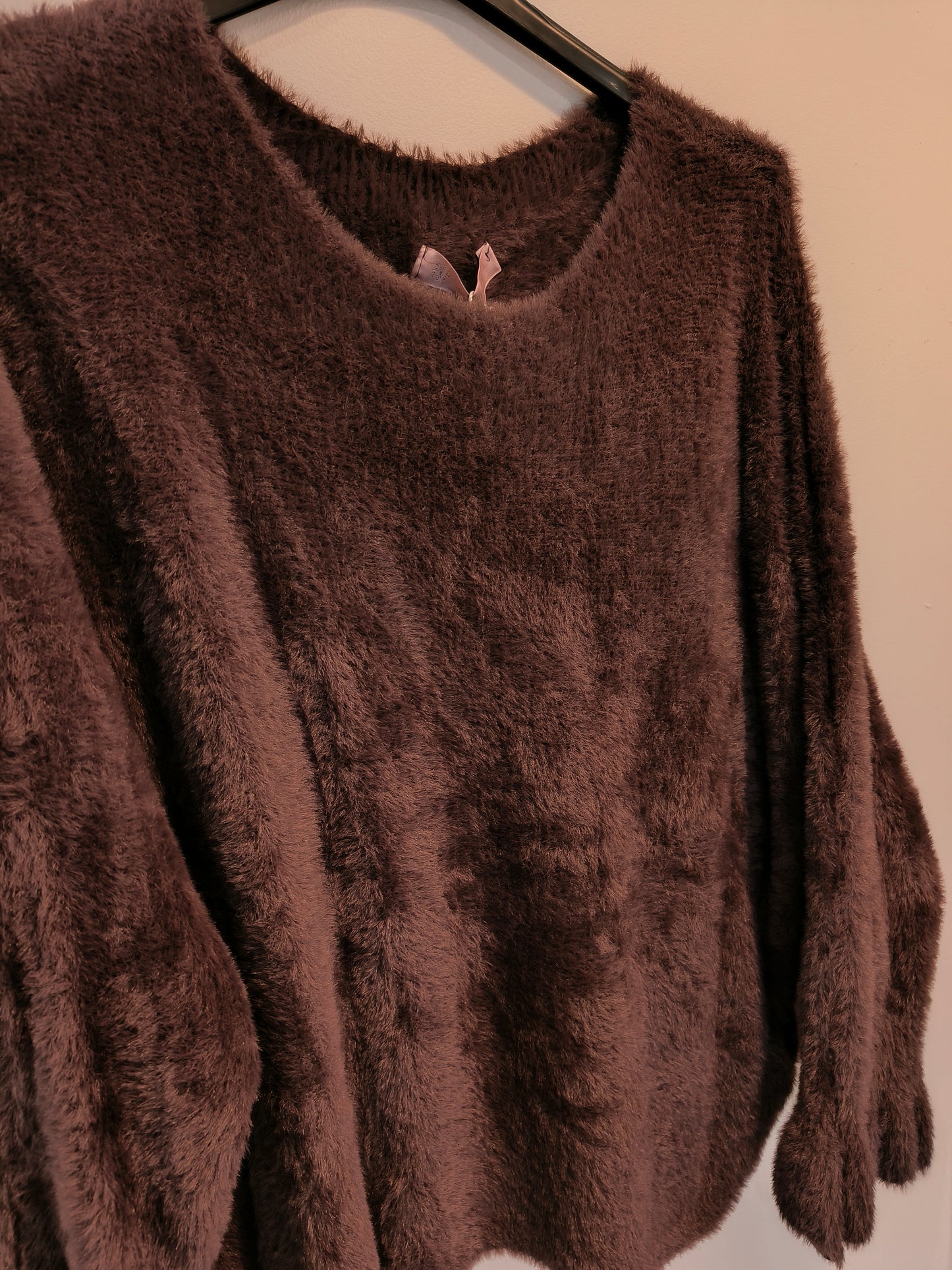 Neulepusero Plys ruskea-Neuleet/Neuletakit-Marc Lauge-Lahja ja sisustus Pussukka Katariina Home Oy