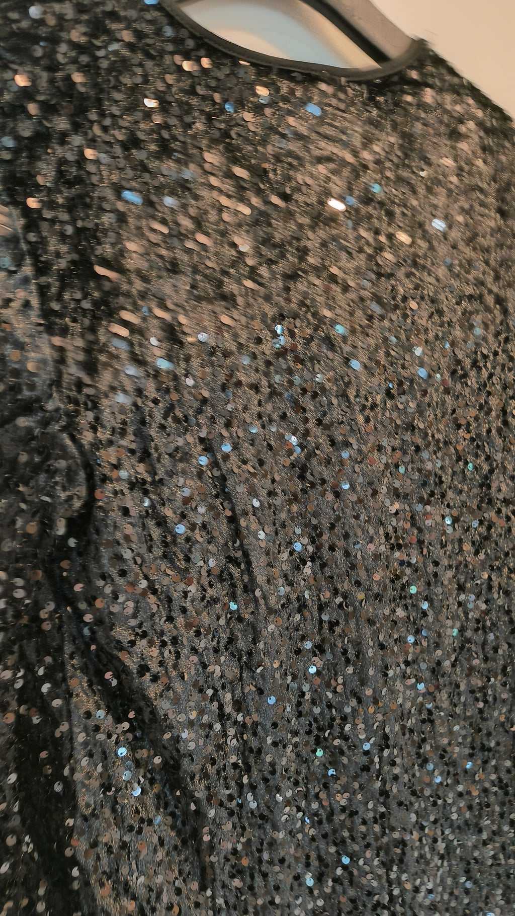 Mekko samettipaljetti Bow musta-Mekot/Hameet-Marc Lauge-Lahja ja sisustus Pussukka Katariina Home Oy