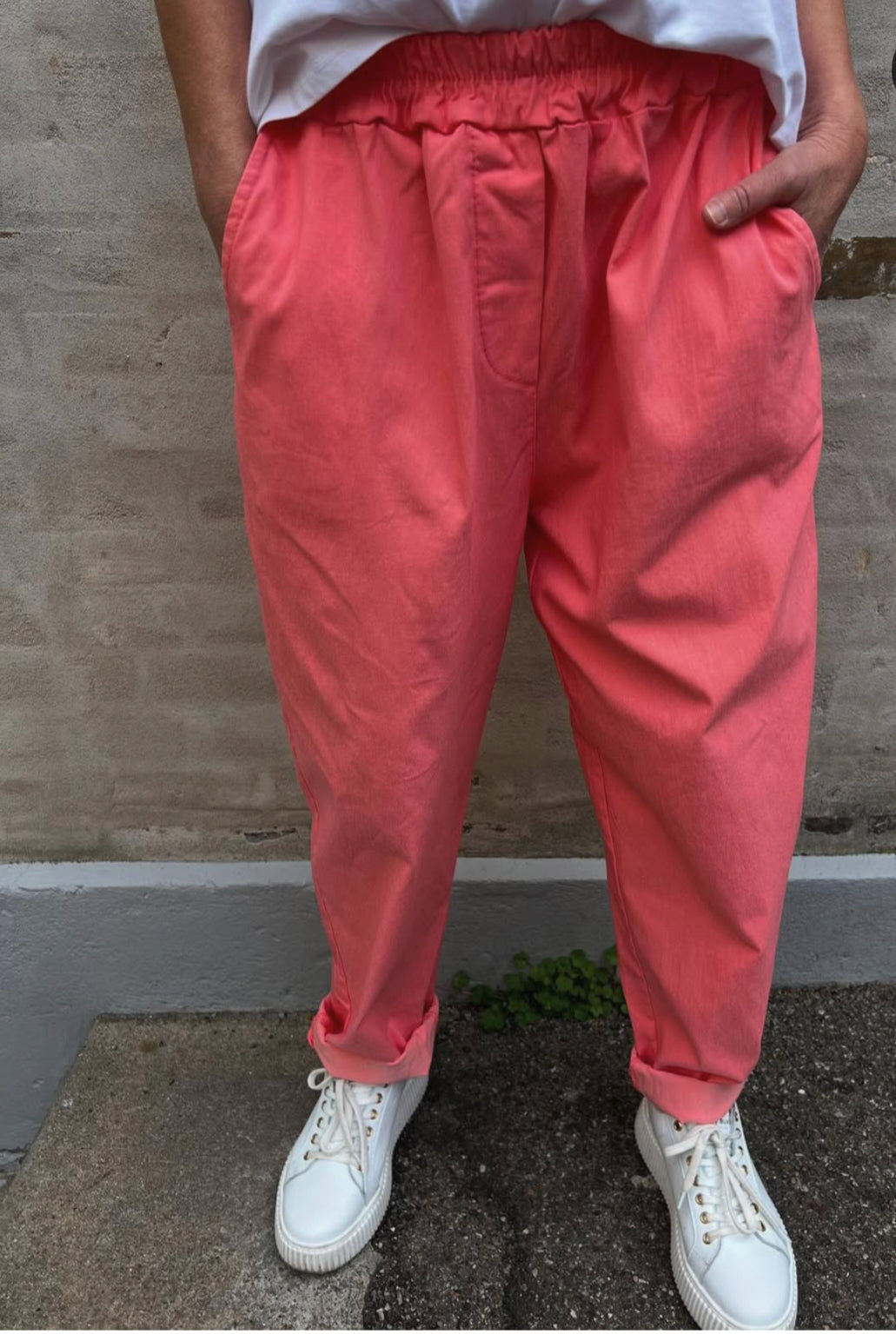 Housut Raffaella koralli-Housut/Farkut-Marta du Chateau-Lahja ja sisustus Pussukka Katariina Home Oy