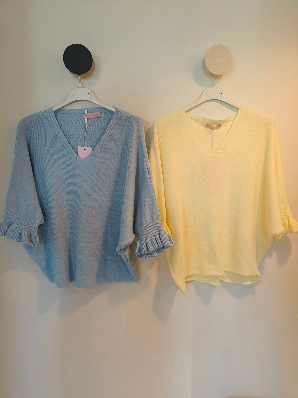 Neule Frill eri värejä-Neuleet/Neuletakit-Marc Lauge-Lahja ja sisustus Pussukka Katariina Home Oy