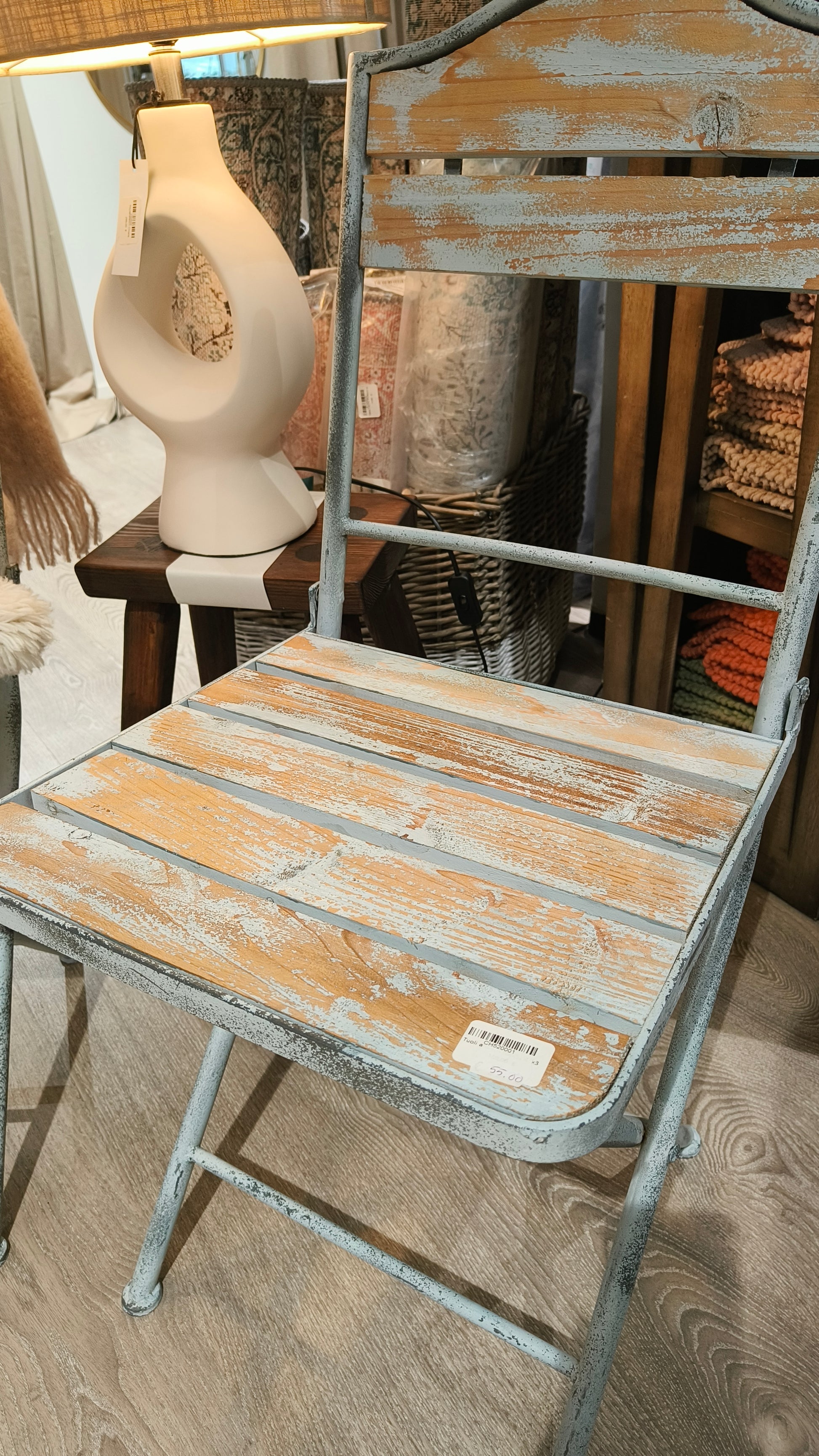 Tuoli antiikin vihreä-Huonekalut-Katariinahome.fi - tyyliä elämääsi-Lahja ja sisustus Pussukka Katariina Home Oy