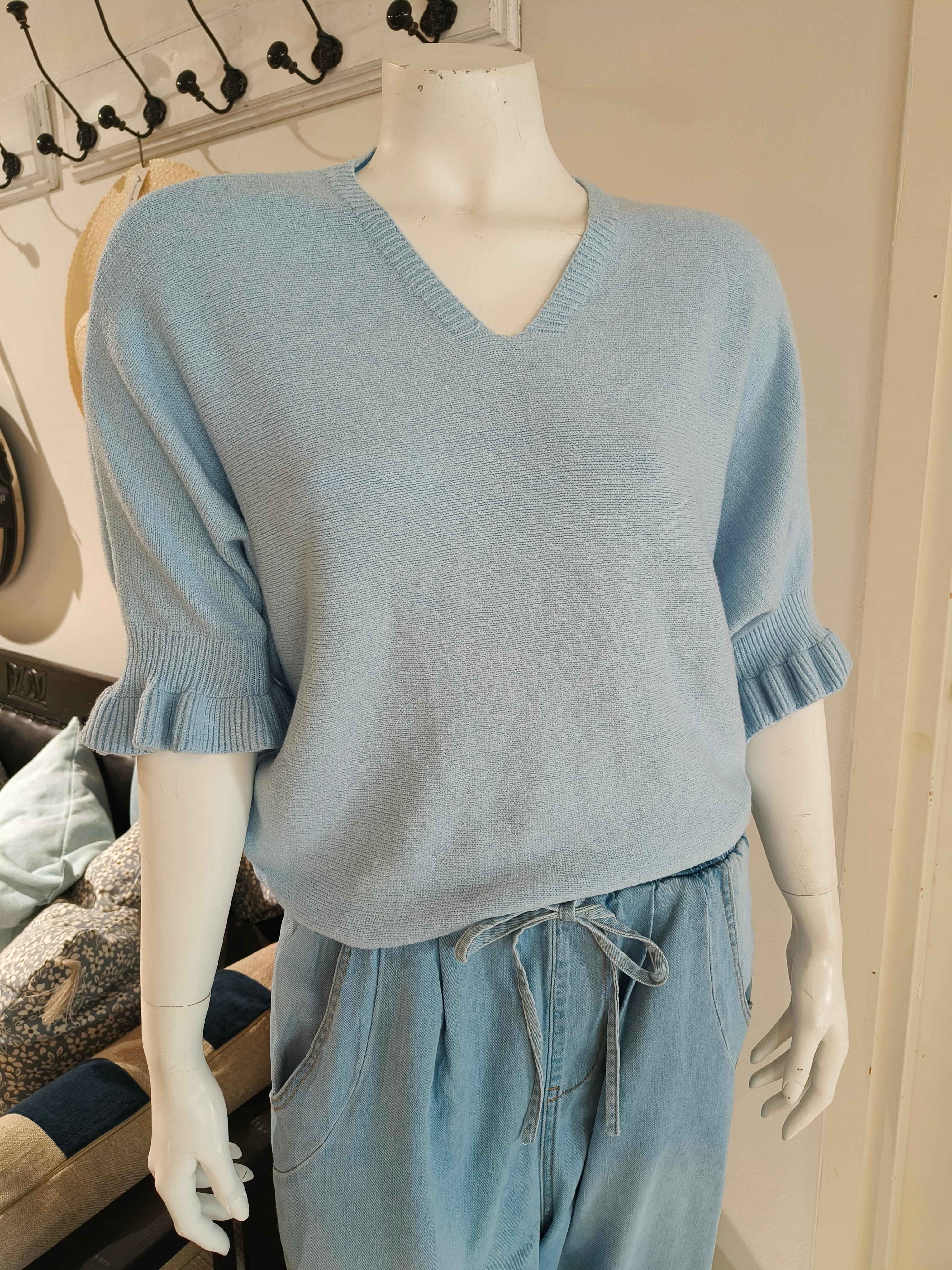 Neule Frill eri värejä-Neuleet/Neuletakit-Marc Lauge-Lahja ja sisustus Pussukka Katariina Home Oy