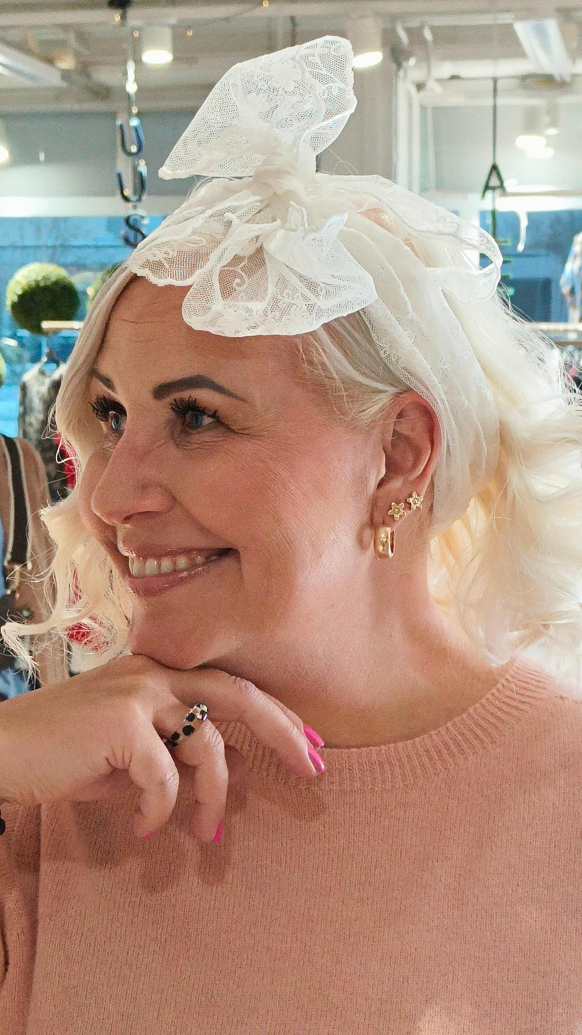 Pitsihuivi luonnonvalkoinen-Pipot/huivit/sukat-BOW19DETAILS-Lahja ja sisustus Pussukka Katariina Home Oy