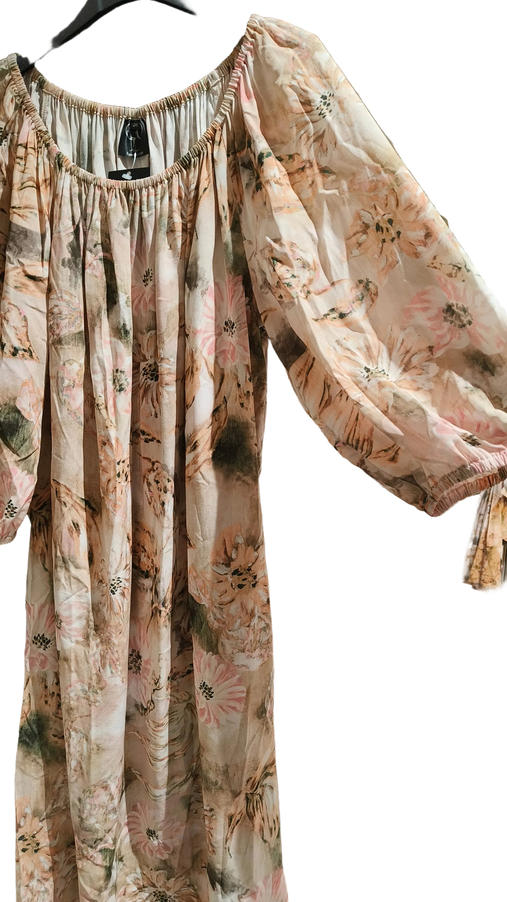 Mekko Kukka beige Niccolei-Mekot/Hameet-Niccolei-Lahja ja sisustus Pussukka Katariina Home Oy