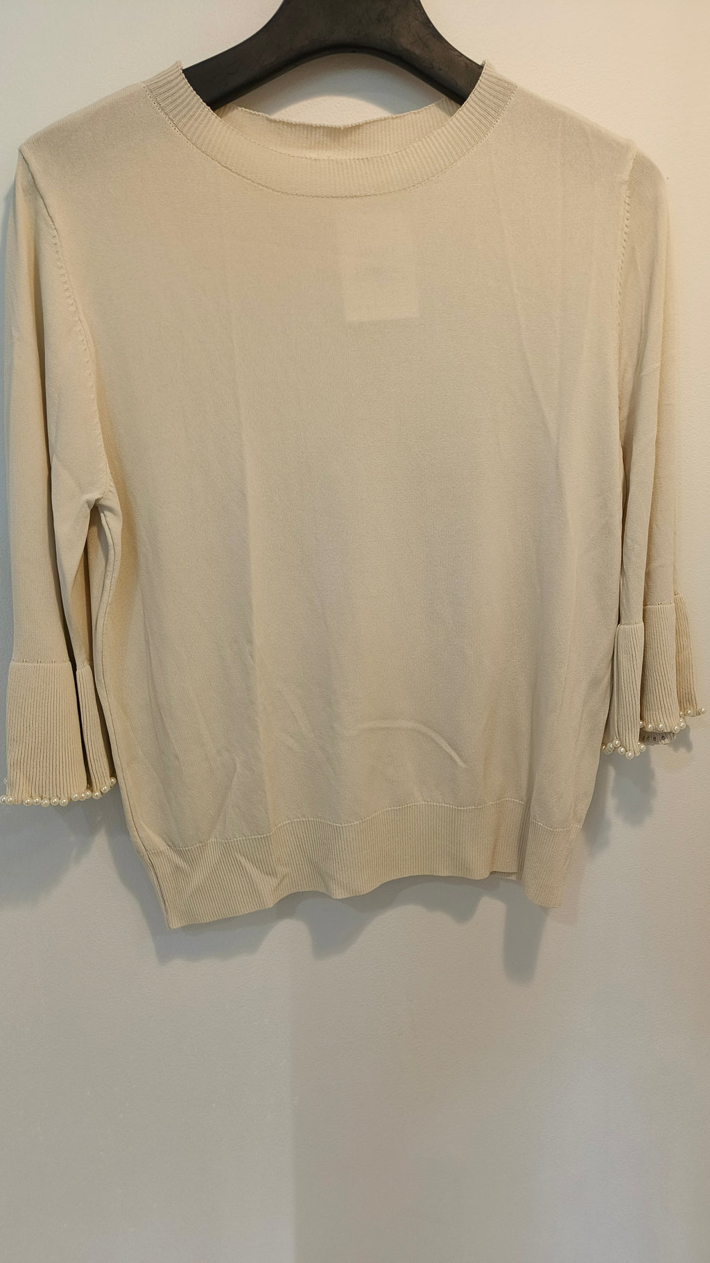 Neule Helmi beige-Neuleet/Neuletakit-Peura Collection-Lahja ja sisustus Pussukka Katariina Home Oy