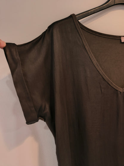 T-Paita Party eri värejä-T-Paidat-Marc Lauge-Lahja ja sisustus Pussukka Katariina Home Oy