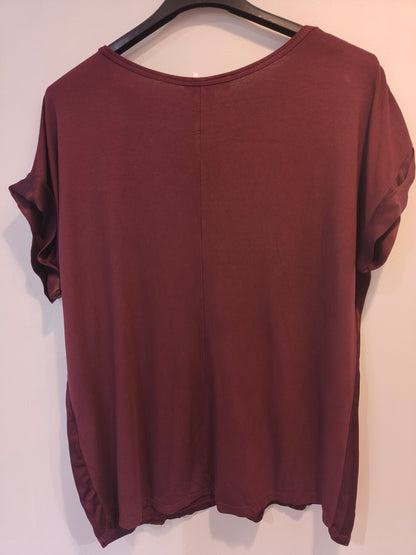 T-Paita Party eri värejä-T-Paidat-Marc Lauge-Lahja ja sisustus Pussukka Katariina Home Oy