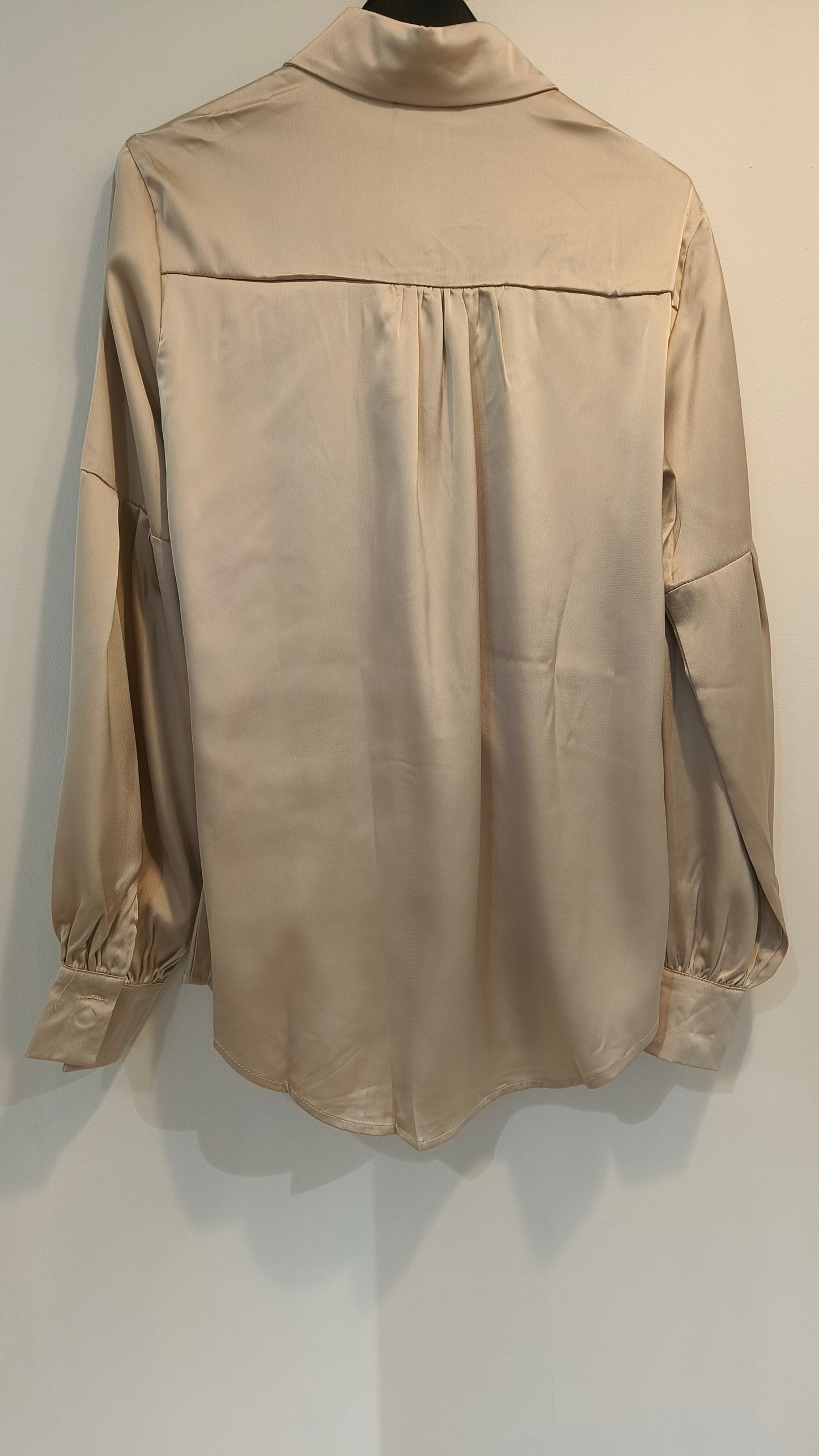 Satiinipusero Tie latte-Puserot-Marc Lauge-Lahja ja sisustus Pussukka Katariina Home Oy