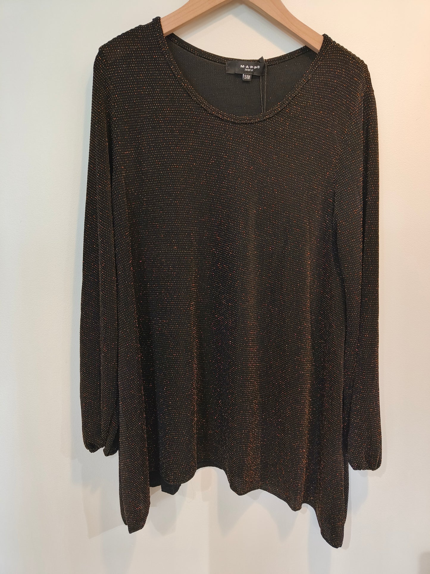 Housut+Pusero Sparkling musta/kulta-Puserot-Marc Lauge-Lahja ja sisustus Pussukka Katariina Home Oy