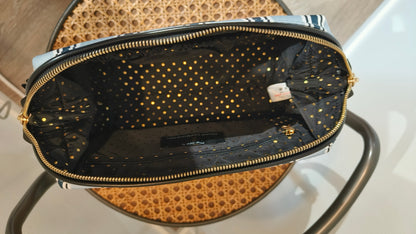 Toilettipussukka sini/valkoraidallinen-Toiletti/meikkipussit-Katariinahome.fi - tyyliä elämääsi-Lahja ja sisustus Pussukka Katariina Home Oy