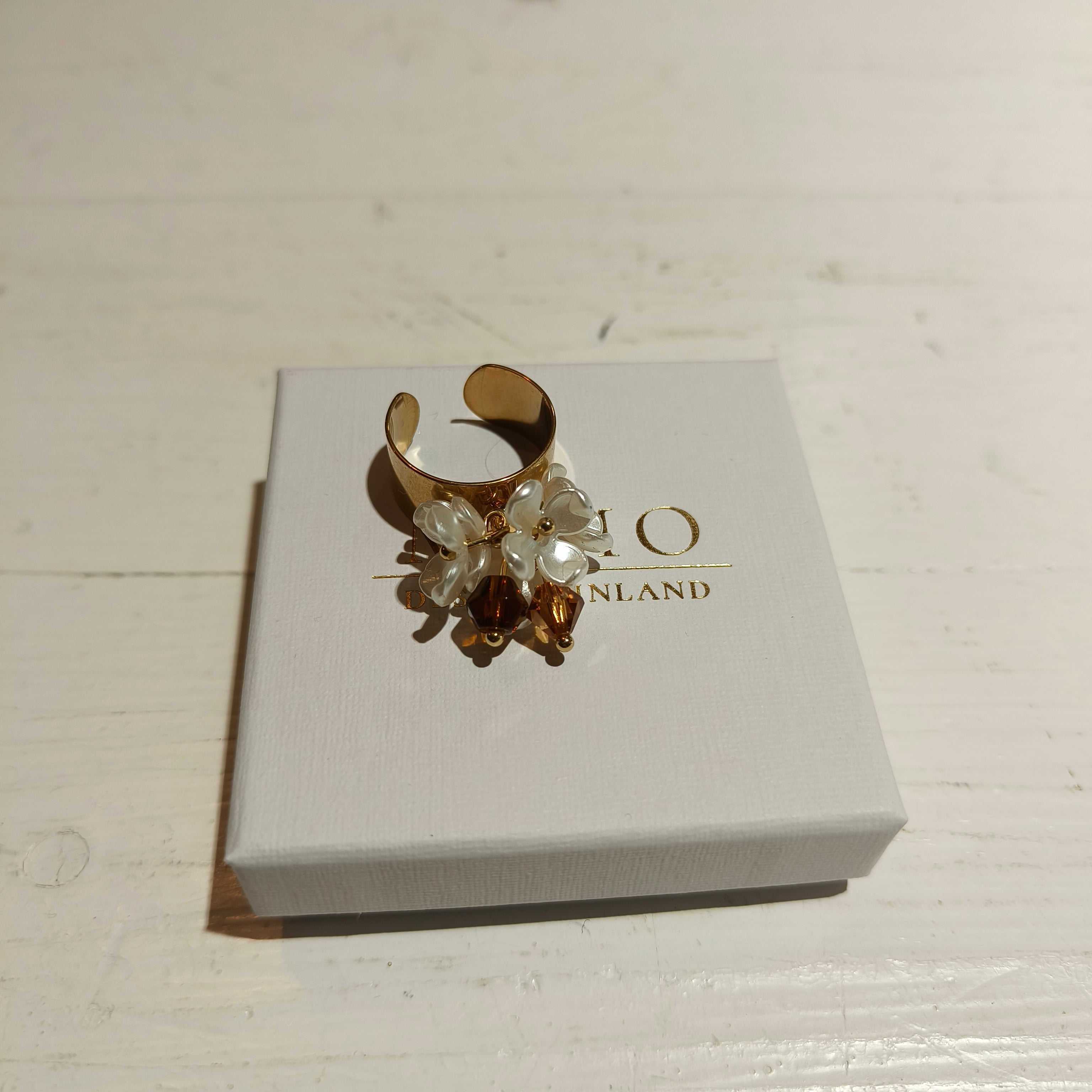 Sormus Kukka/Kivi eri värejä Mimo Design
