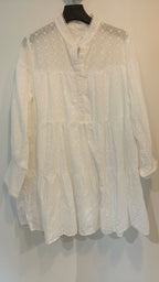 Tunika/Mekko Brode anglais valkoinen-Mekot/Hameet-Peura Collection-Lahja ja sisustus Pussukka Katariina Home Oy