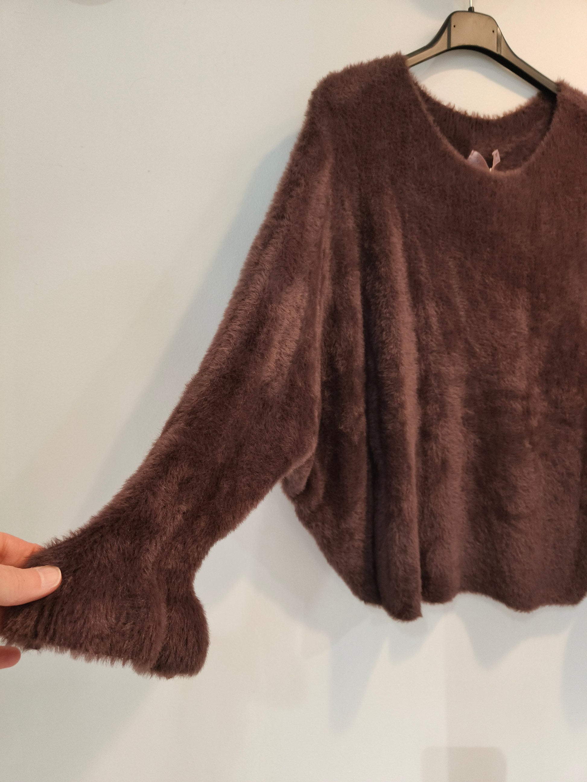 Neulepusero Plys ruskea-Neuleet/Neuletakit-Marc Lauge-Lahja ja sisustus Pussukka Katariina Home Oy