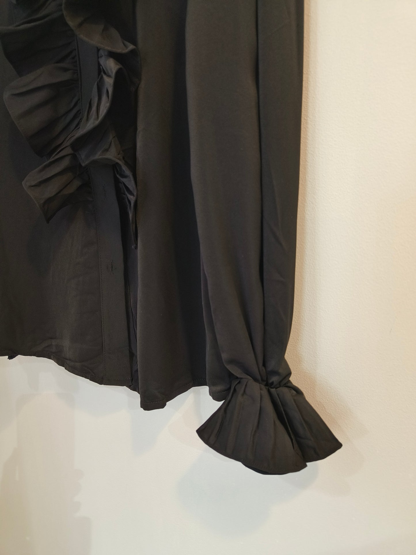 Pusero Plisse eri värejä-Puserot-Marc Lauge-Lahja ja sisustus Pussukka Katariina Home Oy