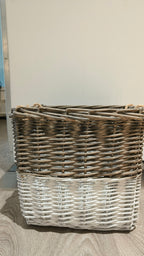 Kori suorakaide harmaa/valkoinen-Korit-Amanda B-Lahja ja sisustus Pussukka Katariina Home Oy