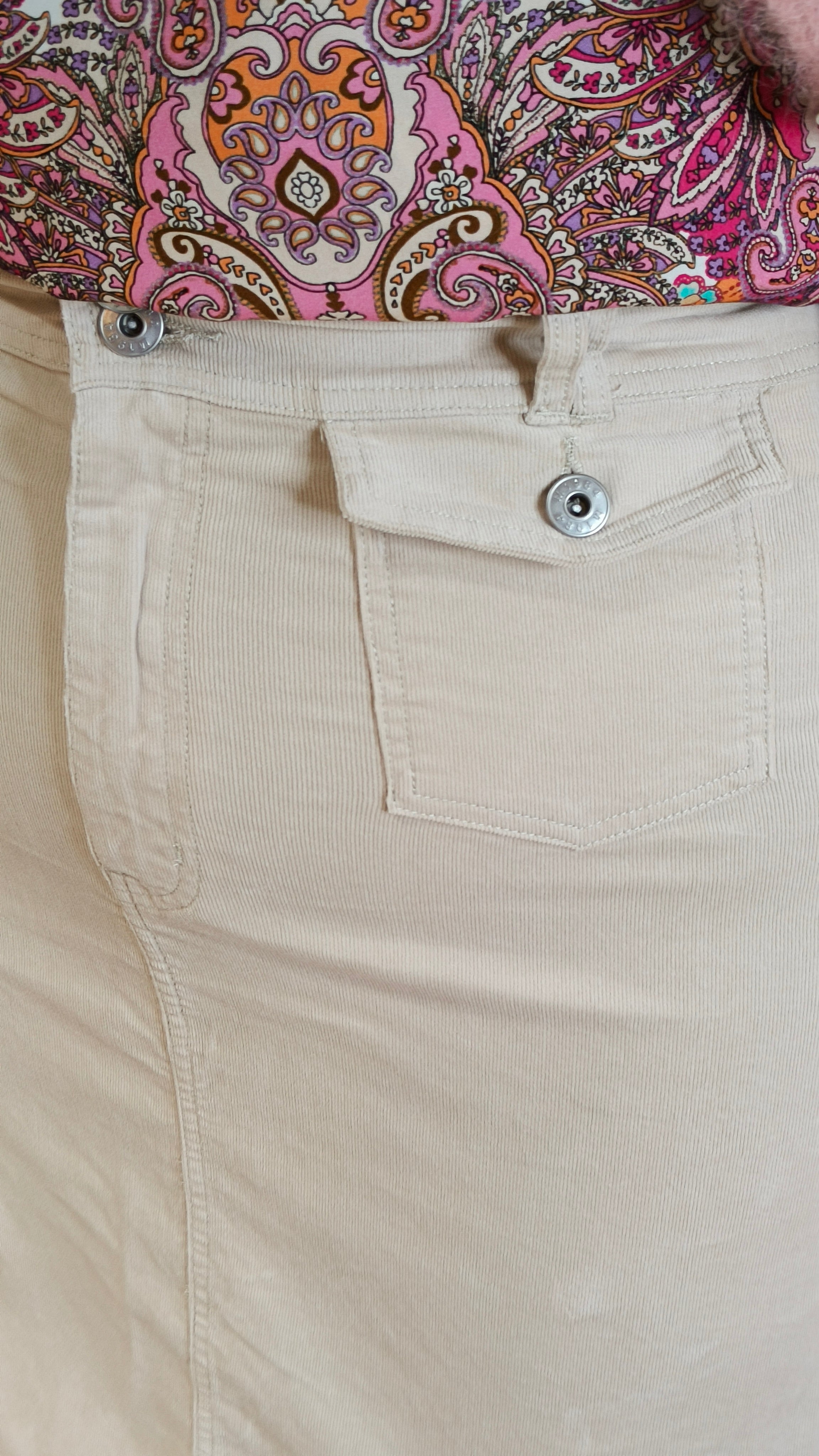 Vakosamettihame Nova sand-Mekot/Hameet-Marc Lauge-Lahja ja sisustus Pussukka Katariina Home Oy