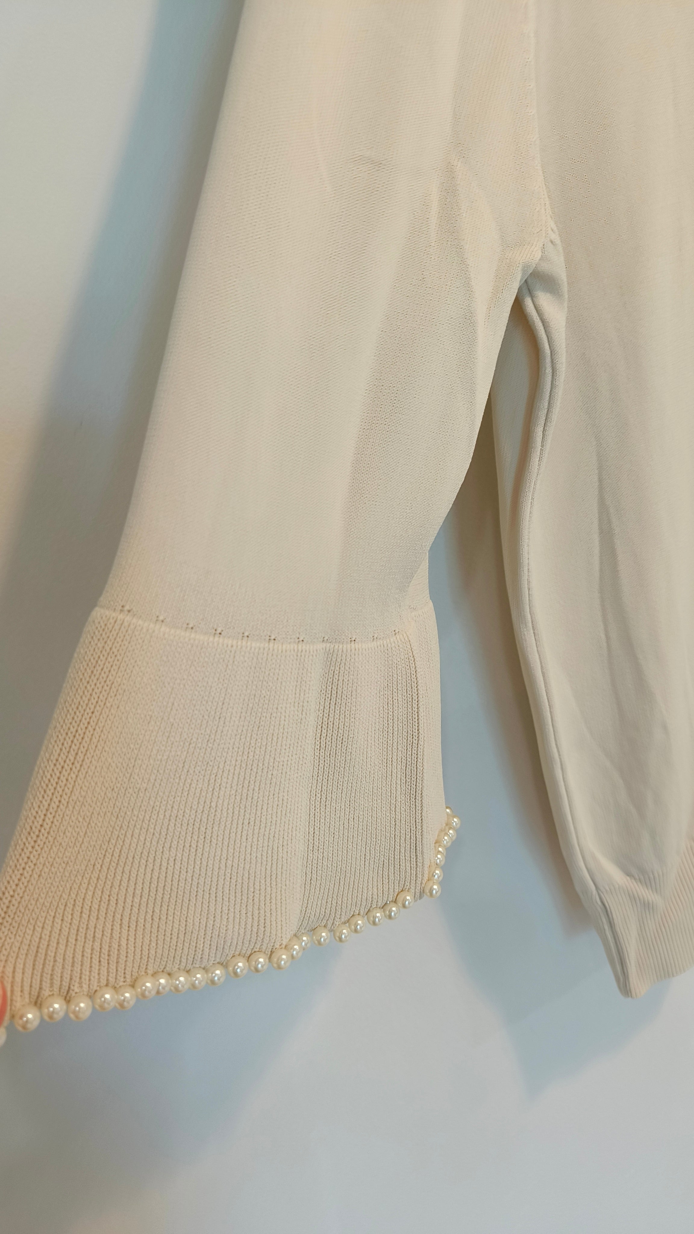 Neule Helmi beige-Neuleet/Neuletakit-Peura Collection-Lahja ja sisustus Pussukka Katariina Home Oy