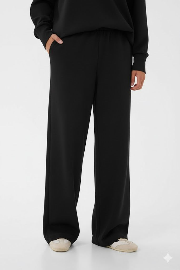 Collegehousut Annika musta-Housut/Farkut-Kaffe-Lahja ja sisustus Pussukka Katariina Home Oy