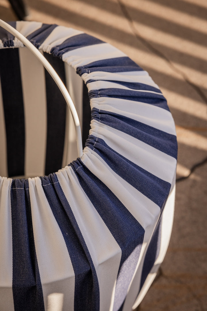 Lattiavalaisin Capri sini/valkoinen-Valaisimet-Alde&Lind-Lahja ja sisustus Pussukka Katariina Home Oy