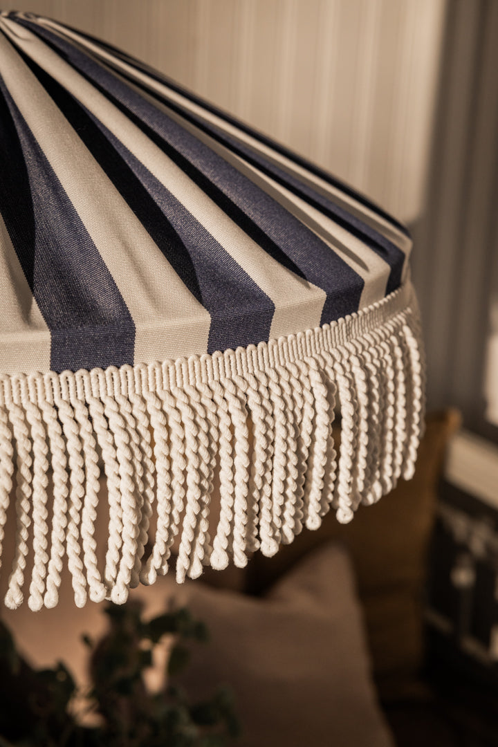 Kattovalaisin Capri sini/valkoinen-Valaisimet-Alde&Lind-Lahja ja sisustus Pussukka Katariina Home Oy